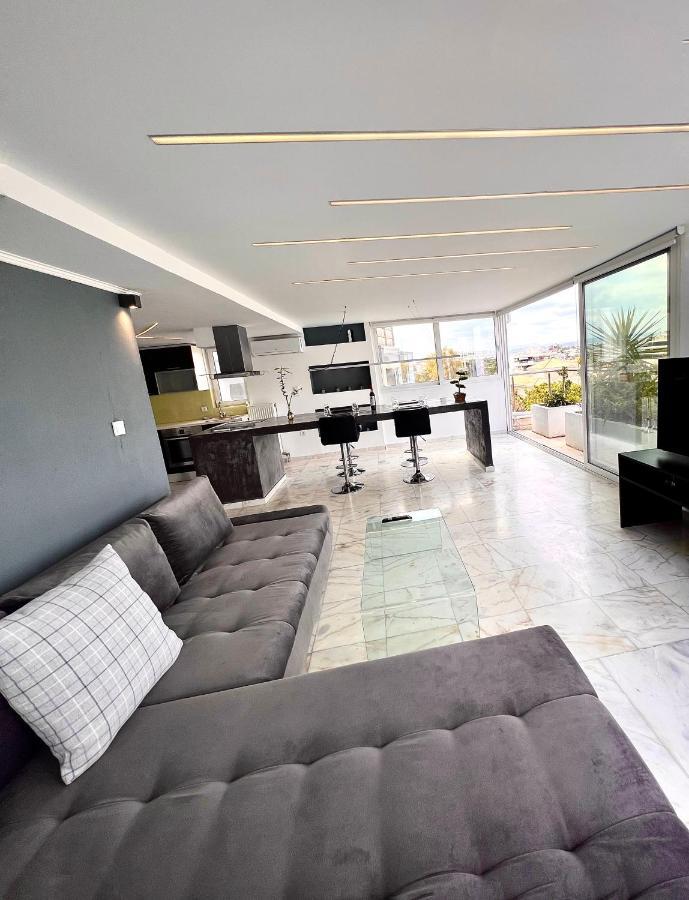 Citycenter Penthouse Mini Private Pool With Hydromassage And Great Town View Athena Bagian luar foto